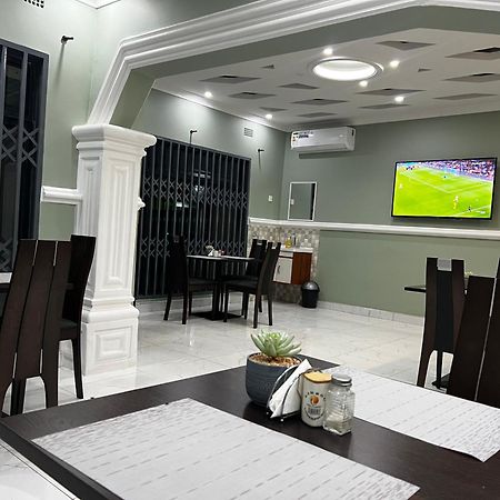 Newday Lodge Apartments 卢萨卡 外观 照片